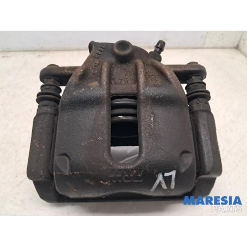 Renault - Captur - Front brake calliper, left
