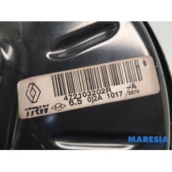 Renault - Captur - Brake servo