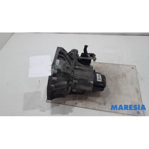 Renault - Captur - Gearbox