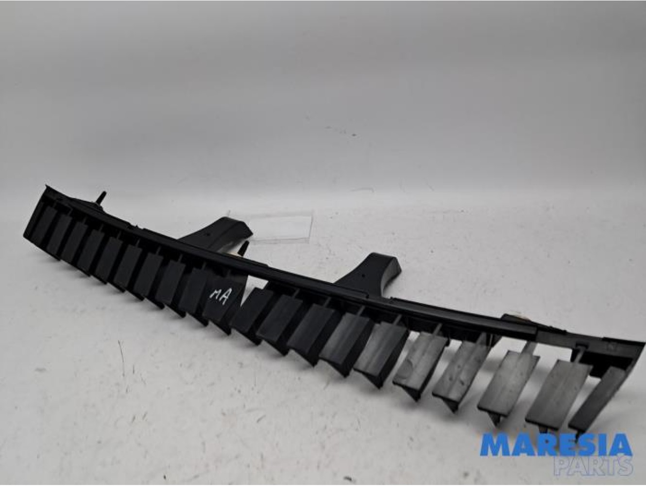 Peugeot - 308 - Support pare-chocs arrière centre