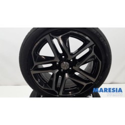 Peugeot - 308 - Sportvelgenset + banden