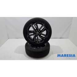 Peugeot - 308 - Sportvelgenset + banden