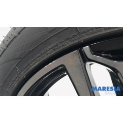 Peugeot - 308 - Sportvelgenset + banden