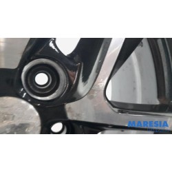 Peugeot - 308 - Sportvelgenset + banden