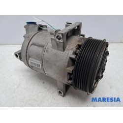 Renault - Clio - Air conditioning pump