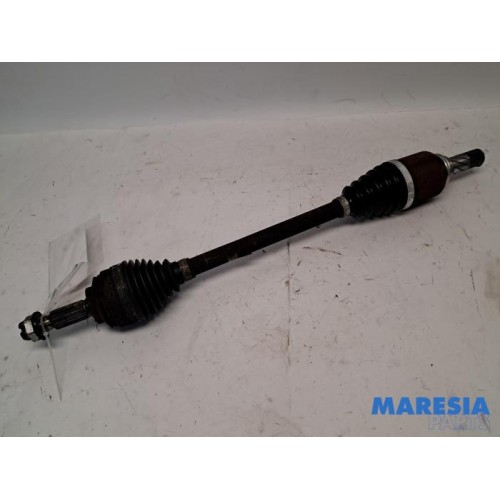 Renault - Clio - Front drive shaft, left