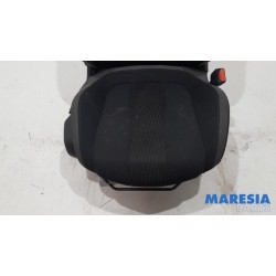 Peugeot - 308 - Seat, right
