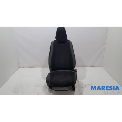 Peugeot - 308 - Seat, right