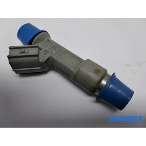 Peugeot - 107 - Injector (petrol injection)