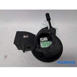 Renault - Clio - Tank Klep