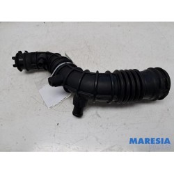 Renault - Clio - Air intake hose