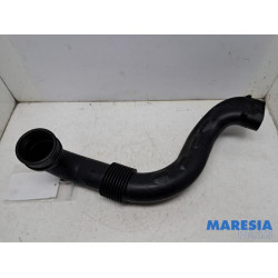 Renault - Clio - Air intake hose