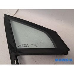 Citroen - C4 - Quarter light, front right
