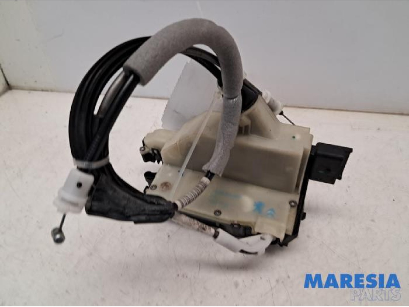 Citroen - C4 - Front door lock mechanism 4-door, right