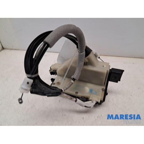 Citroen - C4 - Front door lock mechanism 4-door, right