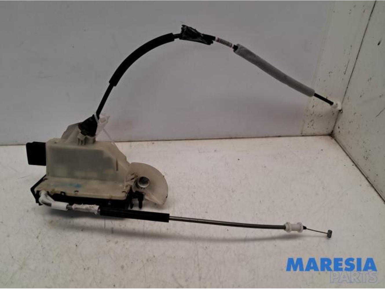 Citroen - C4 - Door lock mechanism 4-door, front left