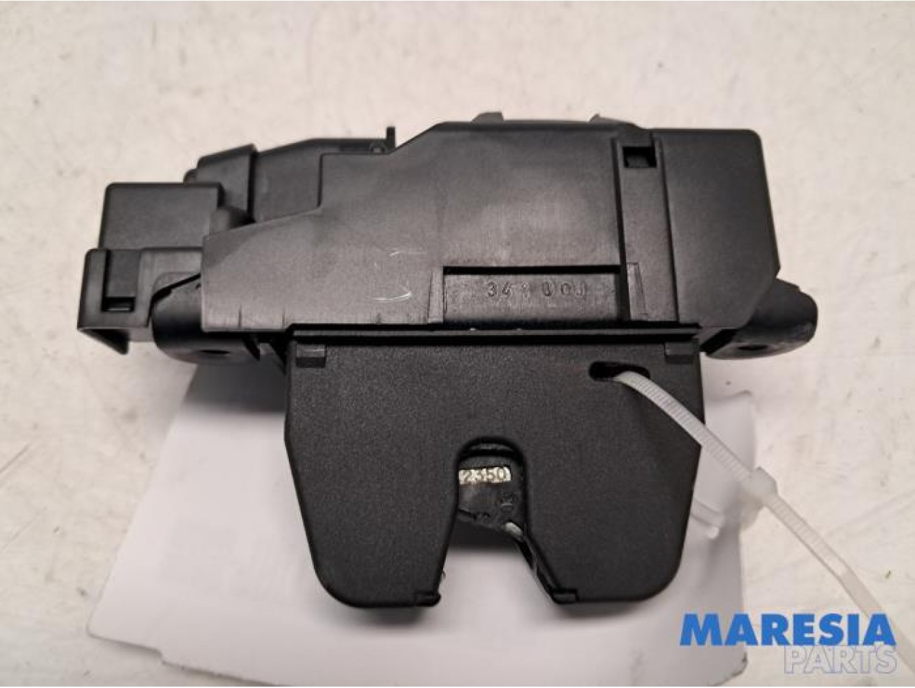 Citroen - C4 - Tailgate lock mechanism