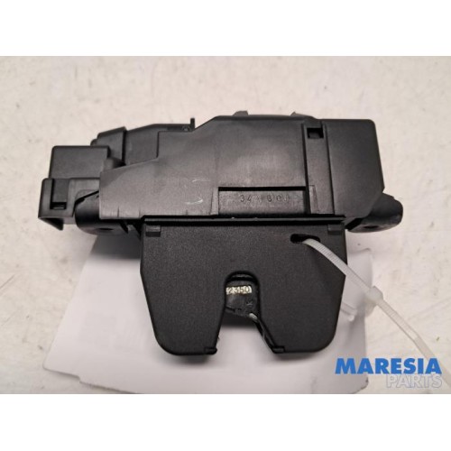 Citroen - C4 - Tailgate lock mechanism