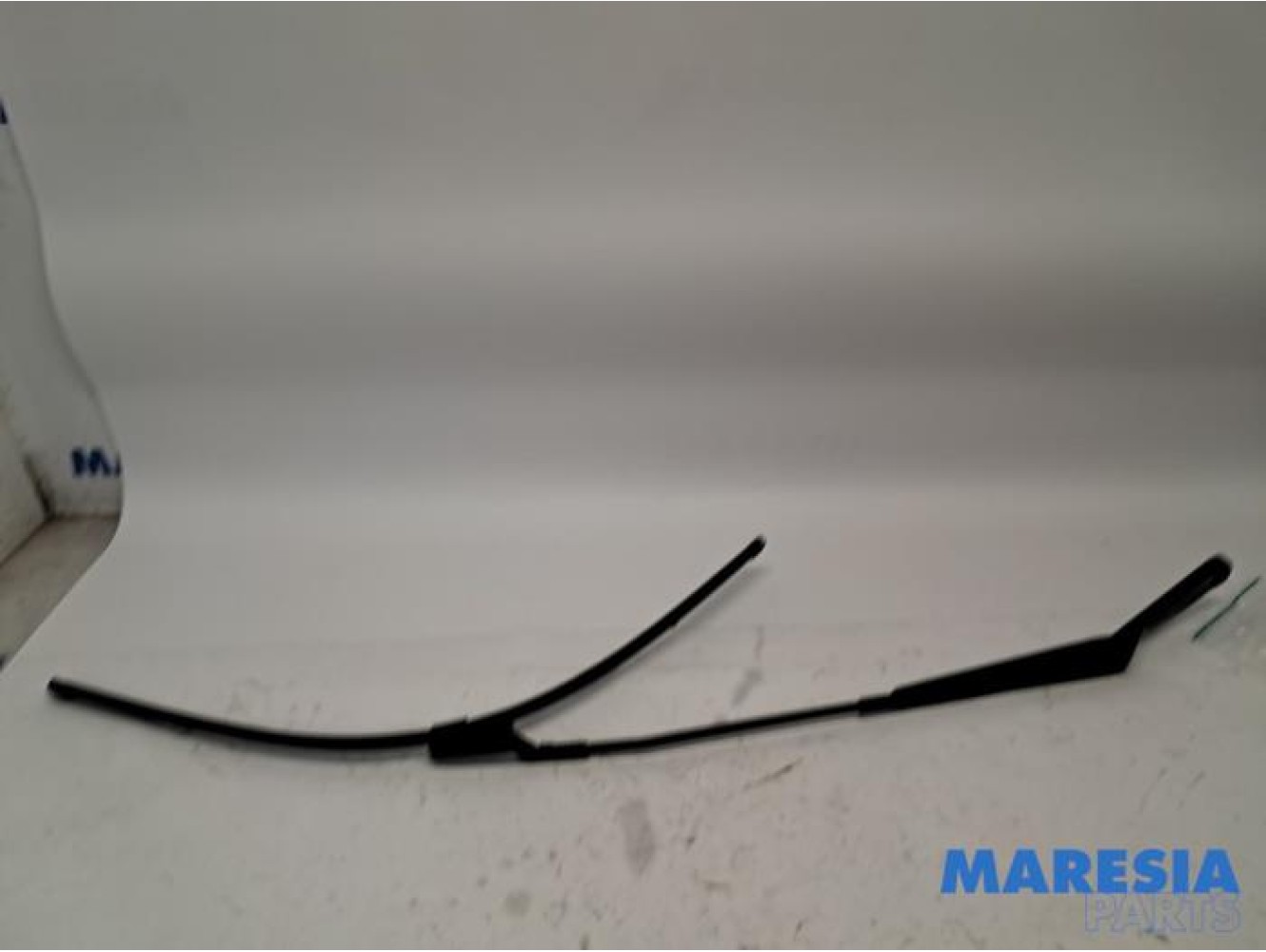 Peugeot - 308 - Front wiper arm