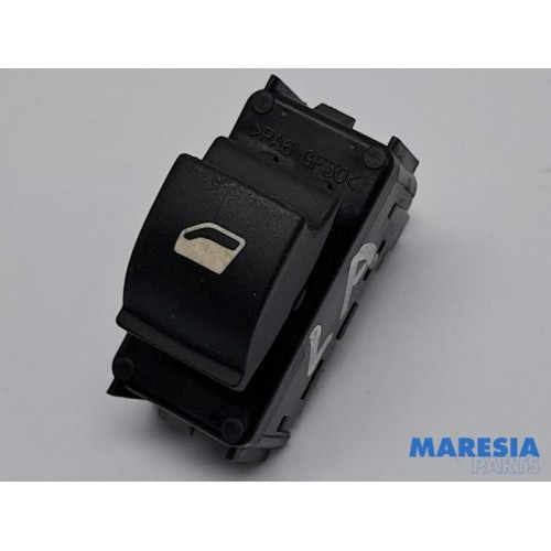 Citroen - C4 - Electric window switch