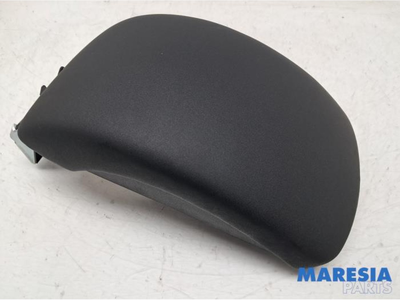 Citroen - C4 - Armrest