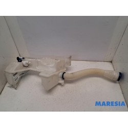 Peugeot - 308 - Front windscreen washer reservoir