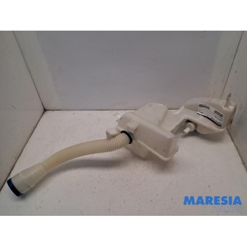 Peugeot - 308 - Front windscreen washer reservoir