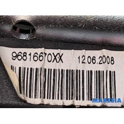 Peugeot - 308 - Sicherheitsgurt links hinten