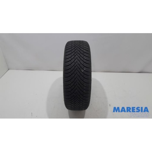 Peugeot - 308 - Tyre