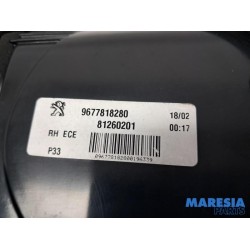 Peugeot - 308 - Taillight, right