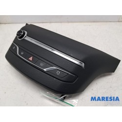 Peugeot - 308 - Radio control panel