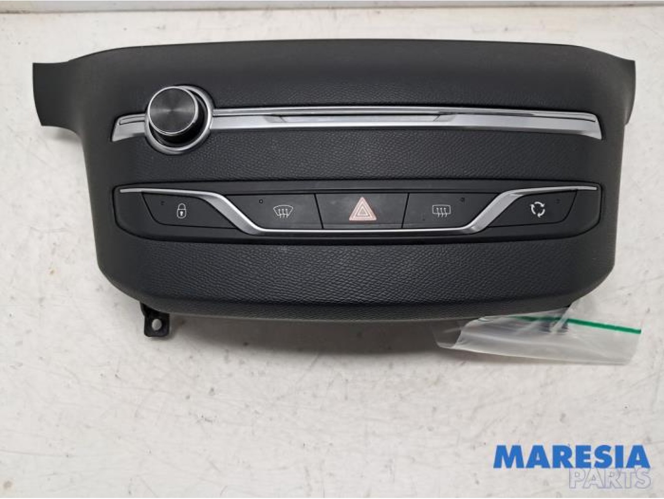Peugeot - 308 - Radio control panel