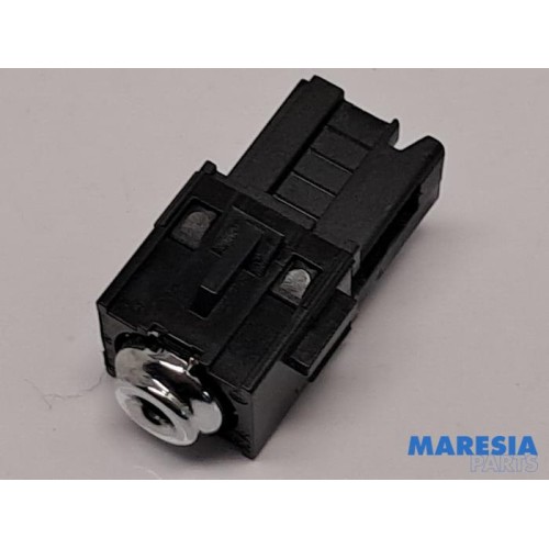Peugeot - 308 - AUX / USB connection