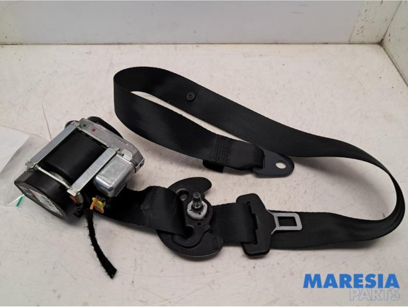 Peugeot - 308 - Front seatbelt, left