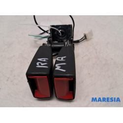 Peugeot - 308 - Rear seatbelt buckle, centre