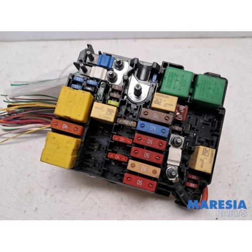 Peugeot - 308 - Fuse box