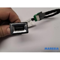 Peugeot - 308 - Prise USB