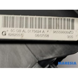 Peugeot - 308 - Airbag knie links