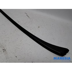 Peugeot - 308 - Frontscreen frame