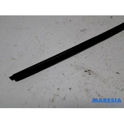 Peugeot - 308 - Frontscreen frame