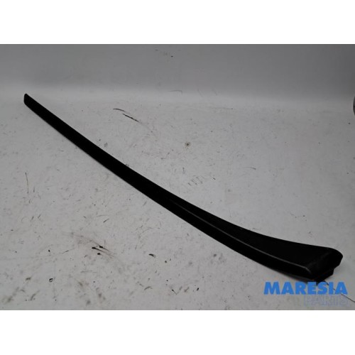Peugeot - 308 - Windschutzscheibe blende