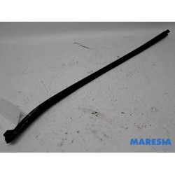 Peugeot - 308 - Frontscreen frame
