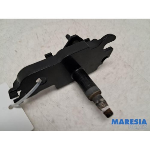 Peugeot - 308 - Wiper mechanism