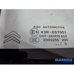 Citroen - DS3 - Quarter light, front right