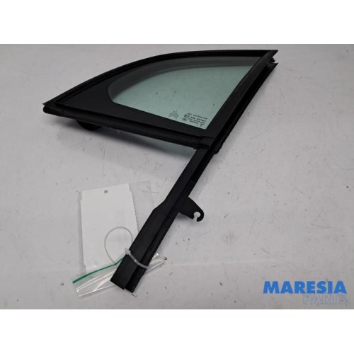 Citroen - DS3 - Quarter light, front left