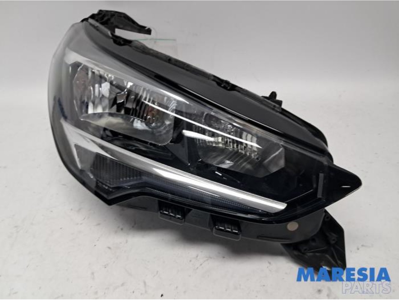 Opel - Corsa - Headlight, right