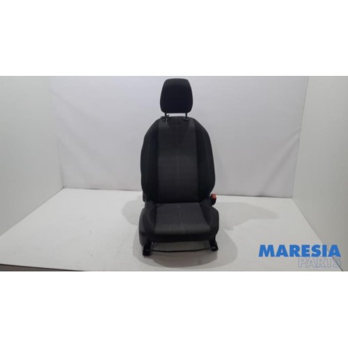 Opel - Corsa - Stoel rechts