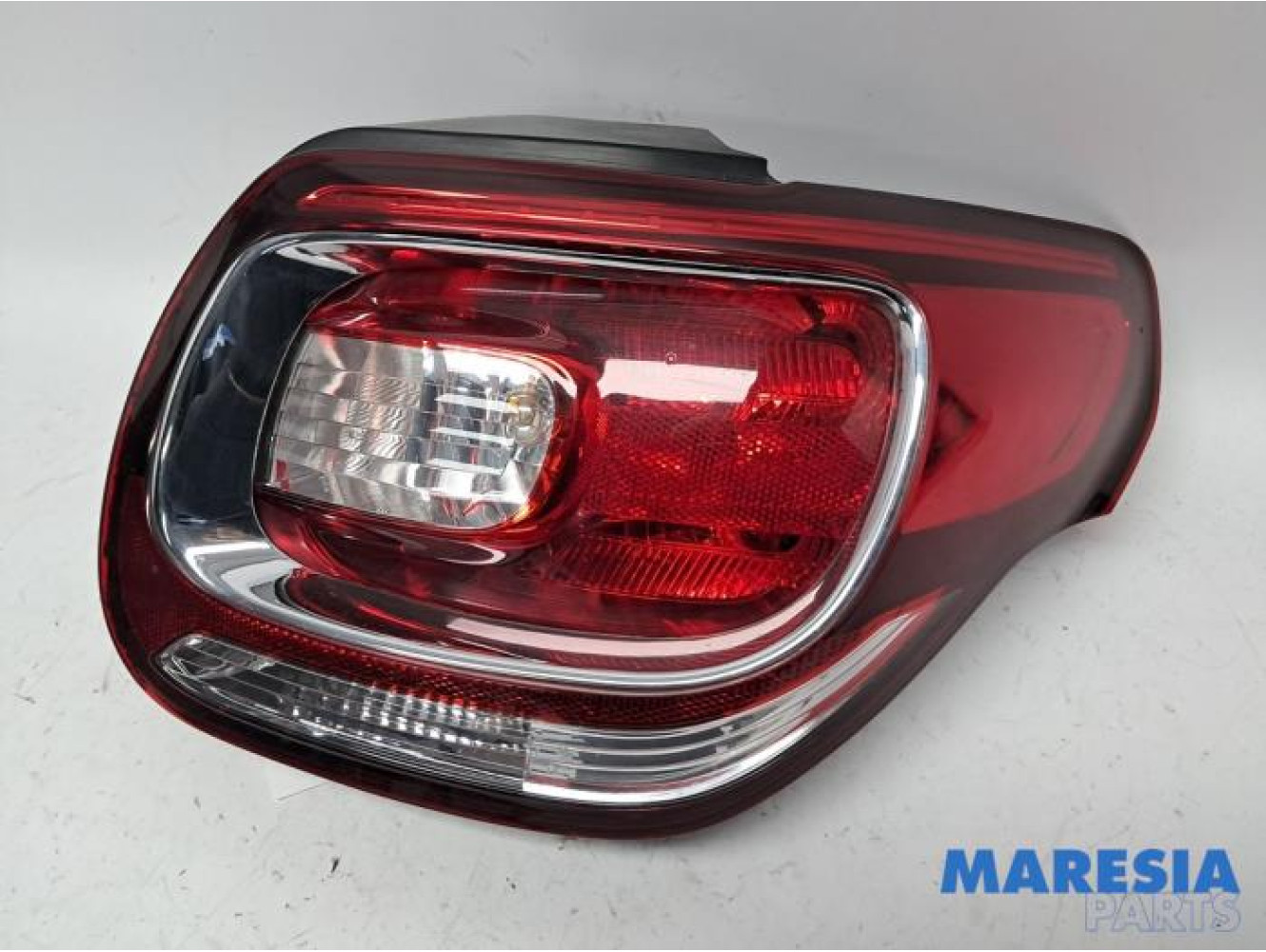 Citroen - DS3 - Taillight, right