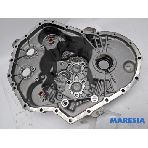 Renault - Captur - Gearbox casing