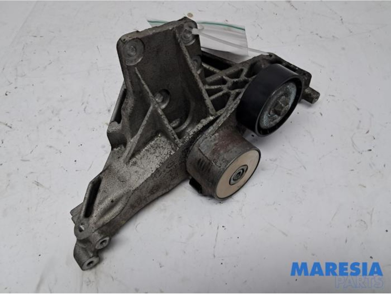 Alfa Romeo - Giulietta - Alternator upper bracket